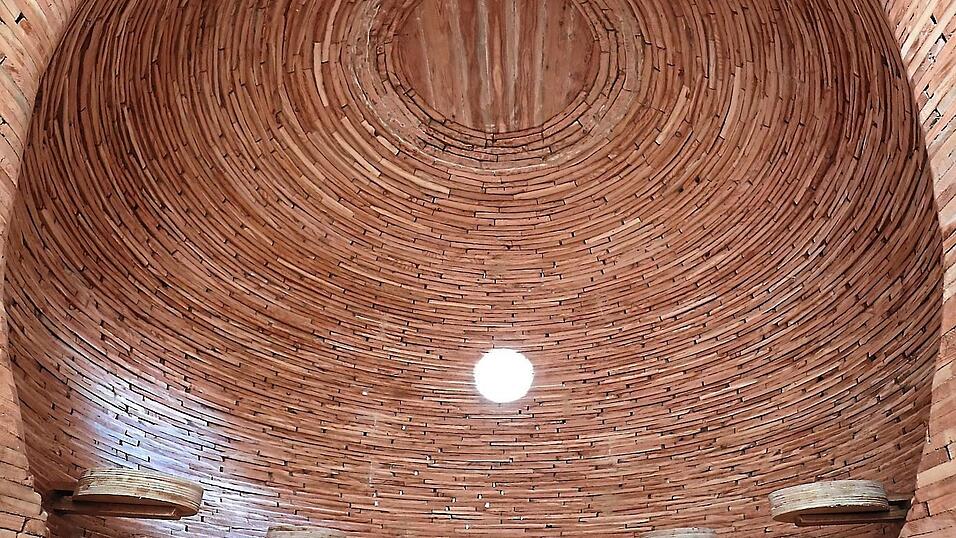 So sieht das Innenleben von Toni Schallers 'Warte-Raum' aus, der in der Magdalenenkapelle zu sehen war.