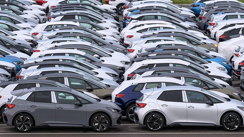 Die Automobilindustrie beklagt hohe US-Zölle. (Archivfoto) Die Automobilindustrie beklagt hohe US-Zölle. (Archivfoto)