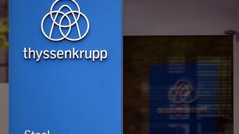 Weiße Schrift auf blauem Grund - wie geht es weiter mit der Stahlfirma?