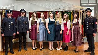 Sp&uuml;rbare Vorfreude auf das 150-j&auml;hrige Gr&uuml;ndungsfest bei den Festdamen der Freiwilligen Feuerwehr Thenried und den Festleitern