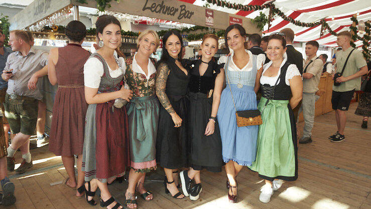 Die Partybilder vom Samstag, 9. August, aus dem Festzelt Lechner. Die Partybilder vom Samstag, 9. August, aus dem Festzelt Lechner.