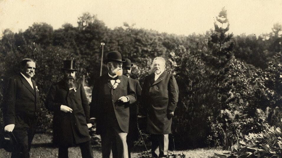 1904: Prinz Ludwig III (3. v. li.), späterer König von Bayern. 1904: Prinz Ludwig III (3. v. li.), späterer König von Bayern.