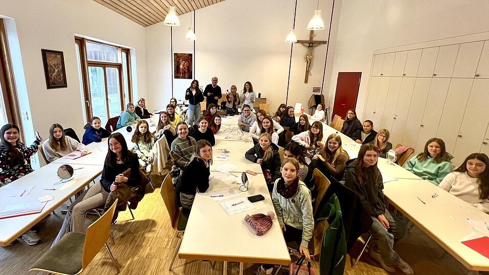 Der Workshop hat den Mädchen großen Spaß gemacht. Der Workshop hat den Mädchen großen Spaß gemacht.