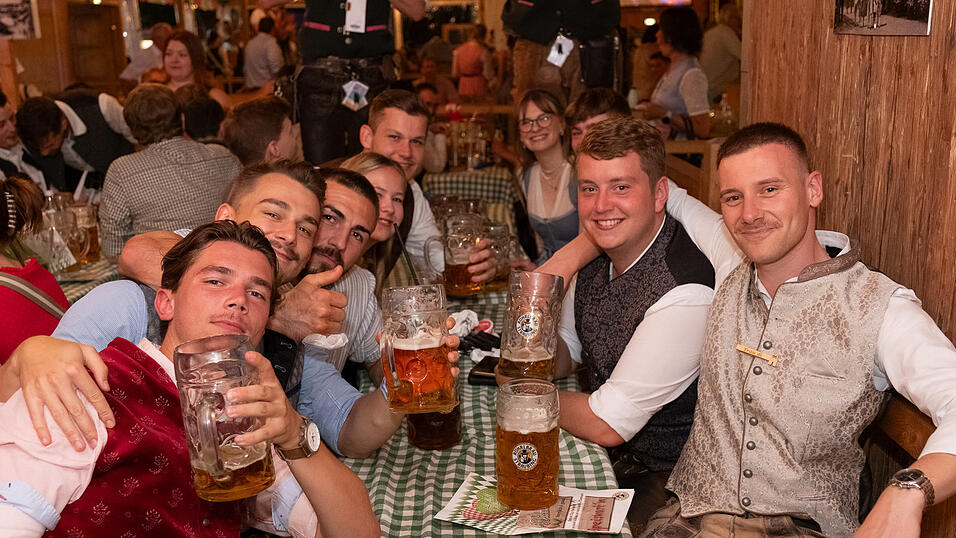 Die Partybilder vom Sonntag, 13. August 2023, aus dem Festzelt Weckmann.