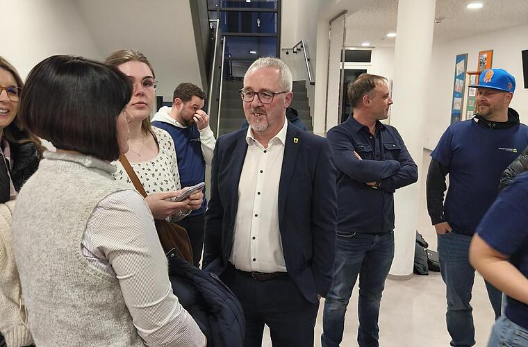 Hat gut lachen: Hans Greil ist Viechtachs neuer Bürgermeister. Hat gut lachen: Hans Greil ist Viechtachs neuer Bürgermeister.