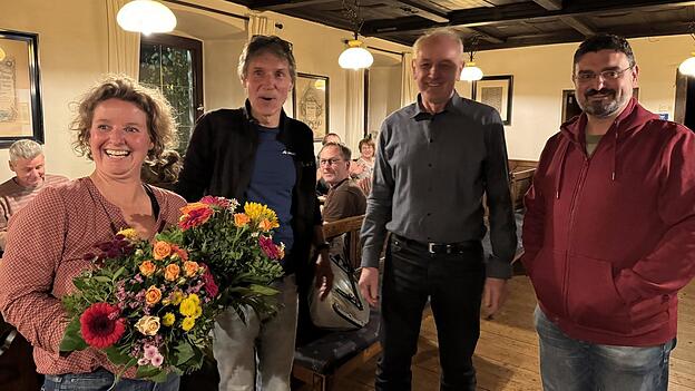 Bürgermeisterkandidatin Christine Hagengruber, Schriftführer Harald Dobler, Fraktionssprecher und 2. Vorsitzender Ewald Wanninger und Wahlleiter Matthias Zeitlhöfler (v.l.).