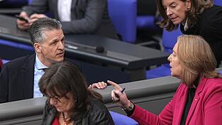 Wie schnell soll es gehen mit der Reform des Bürgergelds? Kanzleramtsminister Frei (CDU) meint, Arbeitsministerin Bas (SPD) sollte schon «in den nächsten Tagen» liefern. (Archivbild)