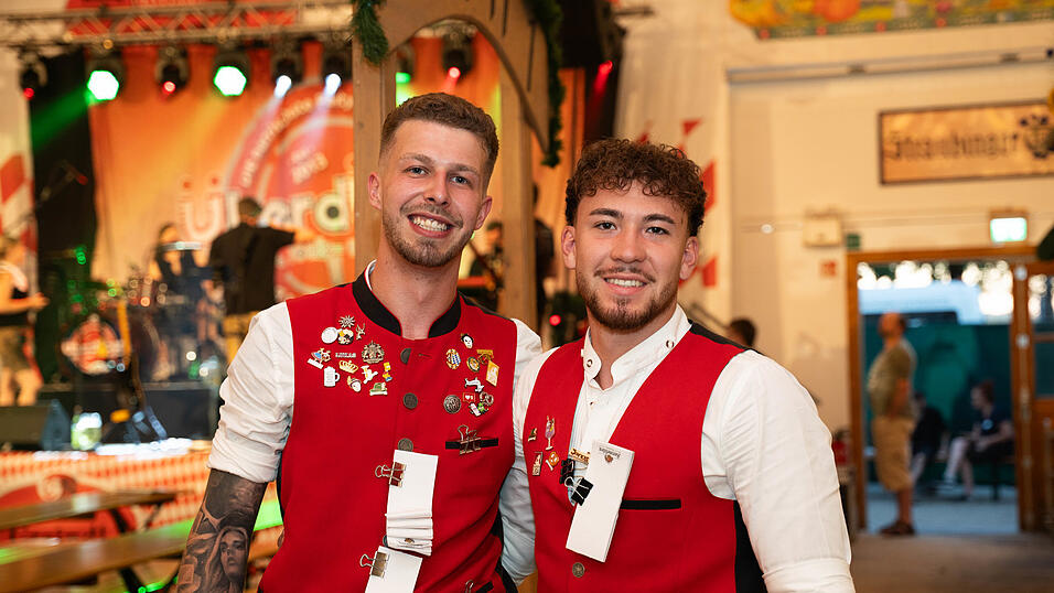Die Partybilder vom Donnerstag, 13. August, aus dem Festzelt Greindl. Die Partybilder vom Donnerstag, 13. August, aus dem Festzelt Greindl.