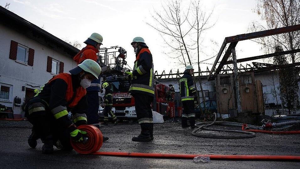 In Reisbach hat es in einer Werkstatt gebrannt. In Reisbach hat es in einer Werkstatt gebrannt.