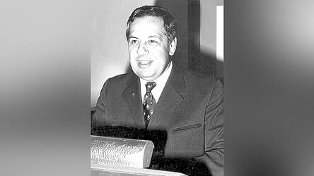 &Uuml;ber drei Jahrzehnte war Ferdinand Remmel als Jurist f&uuml;r die Stadt t&auml;tig.