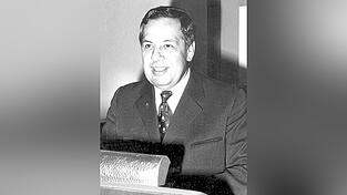 Über drei Jahrzehnte war Ferdinand Remmel als Jurist für die Stadt tätig. Über drei Jahrzehnte war Ferdinand Remmel als Jurist für die Stadt tätig.