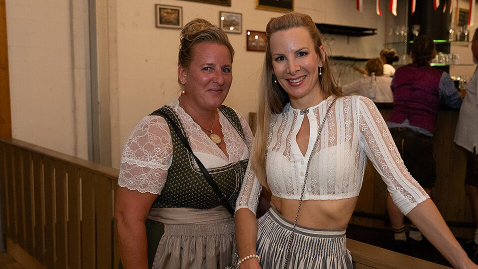 Die Partybilder vom Montag, 14. August 2023, aus dem Festzelt Greindl. Die Partybilder vom Montag, 14. August 2023, aus dem Festzelt Greindl.