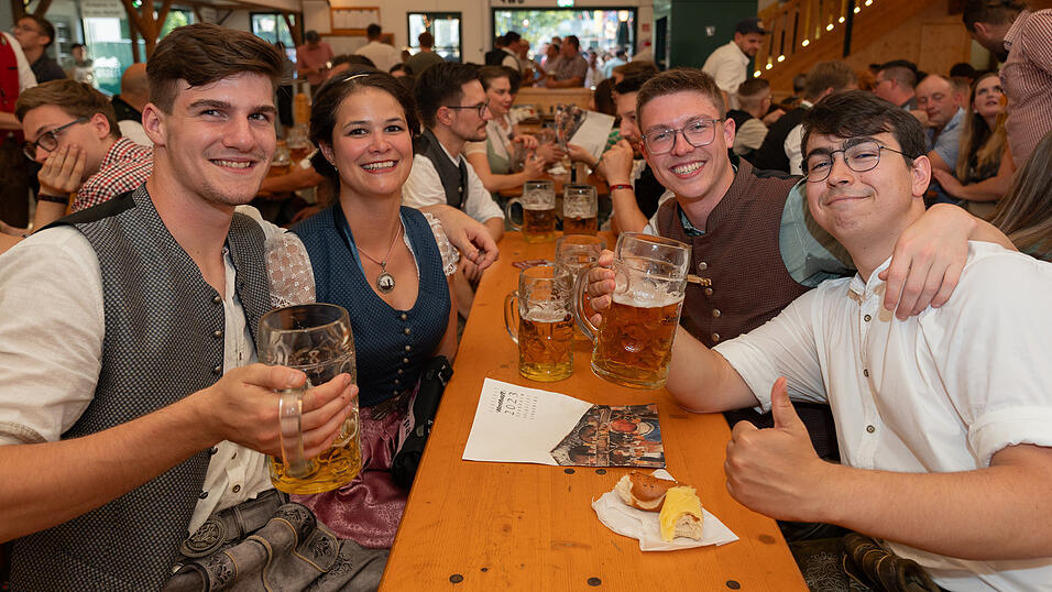 Die Partybilder vom Samstag, 12. August 2023, aus dem Festzelt Nothaft. Die Partybilder vom Samstag, 12. August 2023, aus dem Festzelt Nothaft.