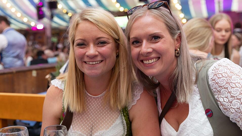 Die Partybilder vom Sonntag, 9. August, aus dem Festzelt Wenisch. Die Partybilder vom Sonntag, 9. August, aus dem Festzelt Wenisch.