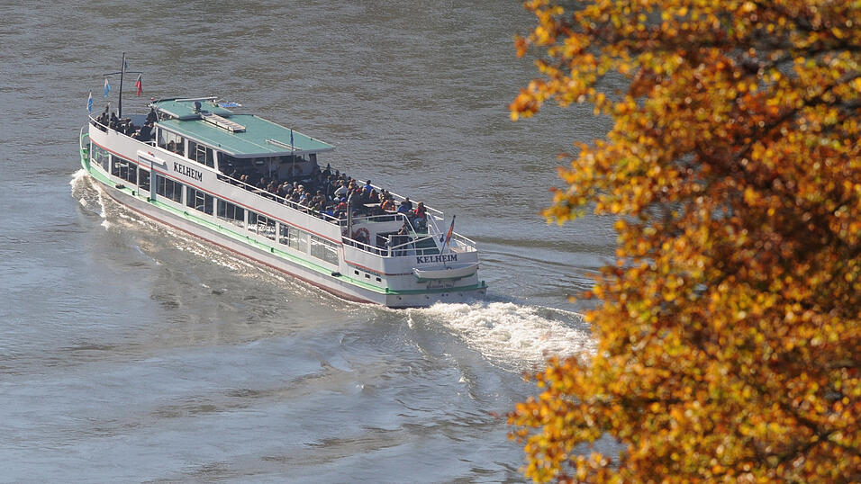 Passagierschiffe können wieder durch den Donaudurchbruch nahe Kelheim fahren. (Archivfoto) Passagierschiffe können wieder durch den Donaudurchbruch nahe Kelheim fahren. (Archivfoto)