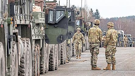 Der Truppen&uuml;bungsplatz Grafenw&ouml;hr in der Oberpfalz ist einer der gr&ouml;&szlig;ten St&uuml;tzpunkte der US-Armee in Europa. Insgesamt sind in Deutschland zwischen 30.000 und 40.000 US-Truppen stationiert.