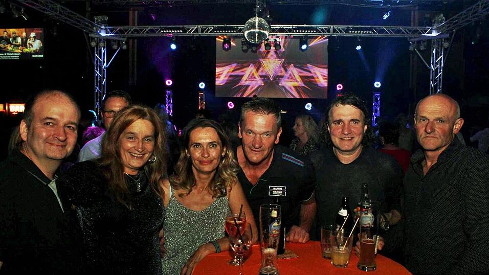 Auf der Eskara &Uuml;30-Party in Essenbach war wieder viel los.