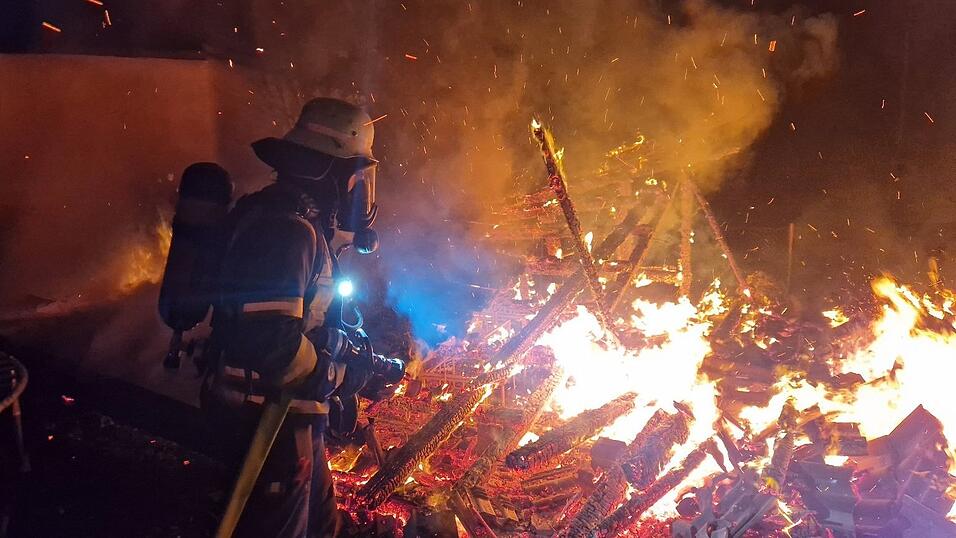 Die H&uuml;tte wurde durch das Feuer komplett zerst&ouml;rt.