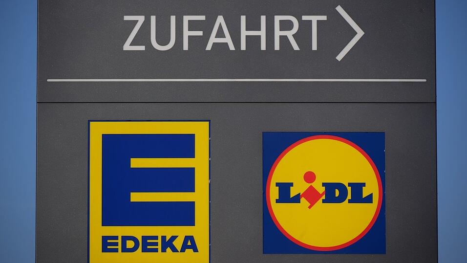 Edeka und Lidl zählen zu den größten Lebensmittelhändlern in Deutschland. Edeka und Lidl zählen zu den größten Lebensmittelhändlern in Deutschland.