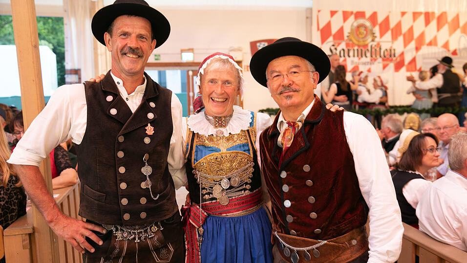 Die Partybilder vom Freitag, 8. August, aus dem Festzelt Greindl. Die Partybilder vom Freitag, 8. August, aus dem Festzelt Greindl.