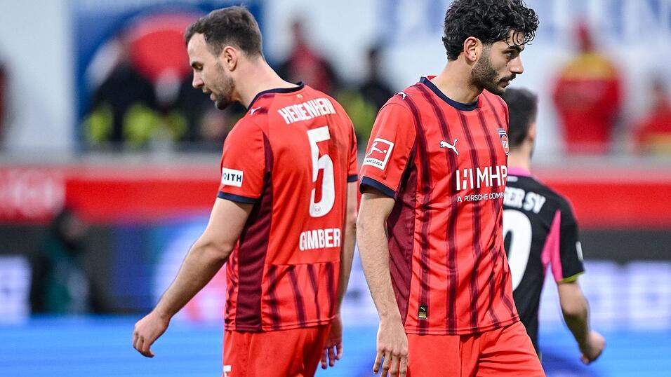 Hadern verboten: FCH-Trainer Schmidt fordert von seinen Spielern mentale Stärke. Hadern verboten: FCH-Trainer Schmidt fordert von seinen Spielern mentale Stärke.