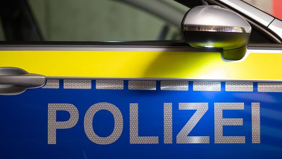 In Paderborn soll eine 13-Jährige ihre Betreuerin in einer Klinik angegriffen haben. (Symbolbild) In Paderborn soll eine 13-Jährige ihre Betreuerin in einer Klinik angegriffen haben. (Symbolbild)