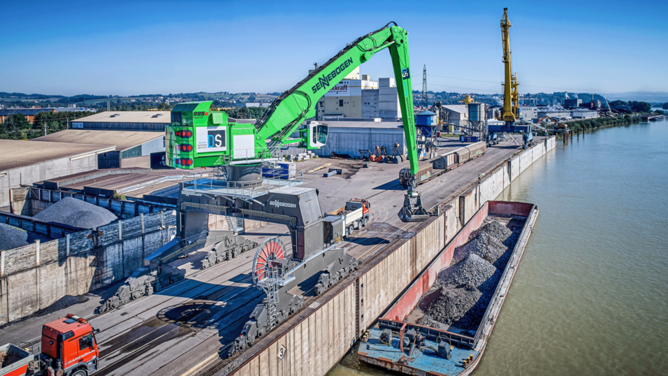Ein 895er, der bereits in einem &ouml;sterreichischen Hafen im Einsatz ist.
