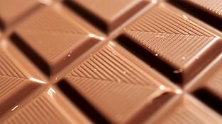 Die Diebe haben es laut Polizei gezielt auf Schokolade abgesehen. (Symbolbild) Die Diebe haben es laut Polizei gezielt auf Schokolade abgesehen. (Symbolbild)