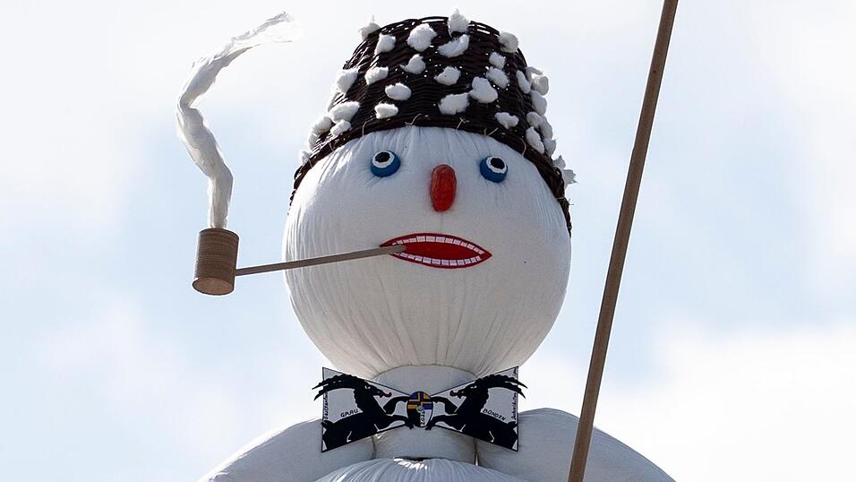 Die Verbrennung des &laquo;B&ouml;&ouml;ggs&raquo; geht auf eine lange Tradition der Z&uuml;nfte zur&uuml;ck.