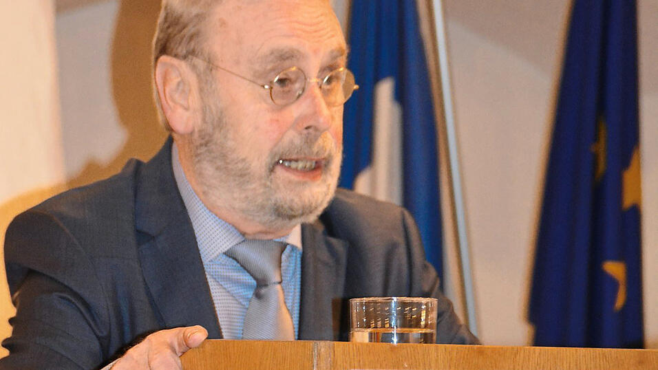 Der Preistr&auml;ger Prof. Dr. Ludwig Zehetner bei seinen Dankesworten.