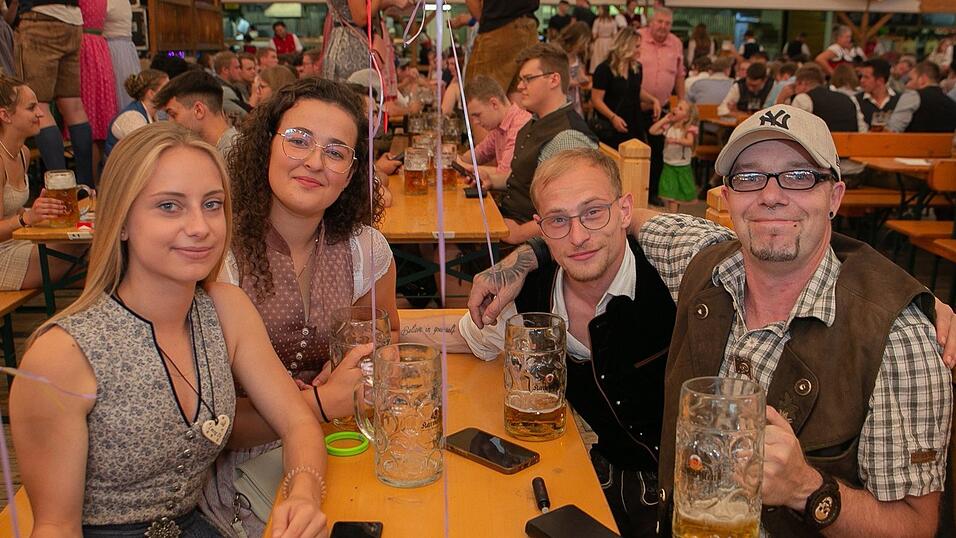 Die Partybilder von Montag, 15. August 2022, aus dem Festzelt Nothaft.