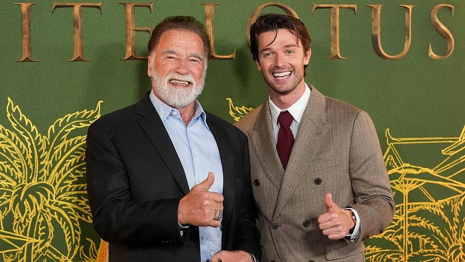 Arnold Schwarzenegger, links, und Patrick Schwarzenegger bei der Premiere der dritten Staffel von «The White Lotus». Arnold Schwarzenegger, links, und Patrick Schwarzenegger bei der Premiere der dritten Staffel von «The White Lotus».