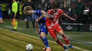 Der FSV Mainz 05 um William B&oslash;ving (r) lieferte sich ein umk&auml;mpftes Duell mit Sigma Olm&uuml;tz.