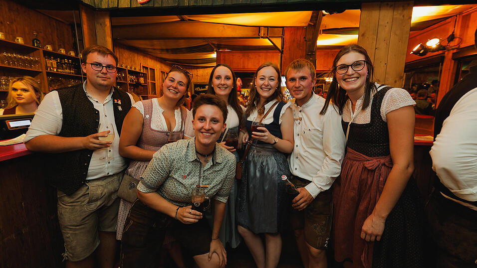 Die Partybilder vom Dienstag, 13. August 2024, aus dem Festzelt Weckmann. Die Partybilder vom Dienstag, 13. August 2024, aus dem Festzelt Weckmann.