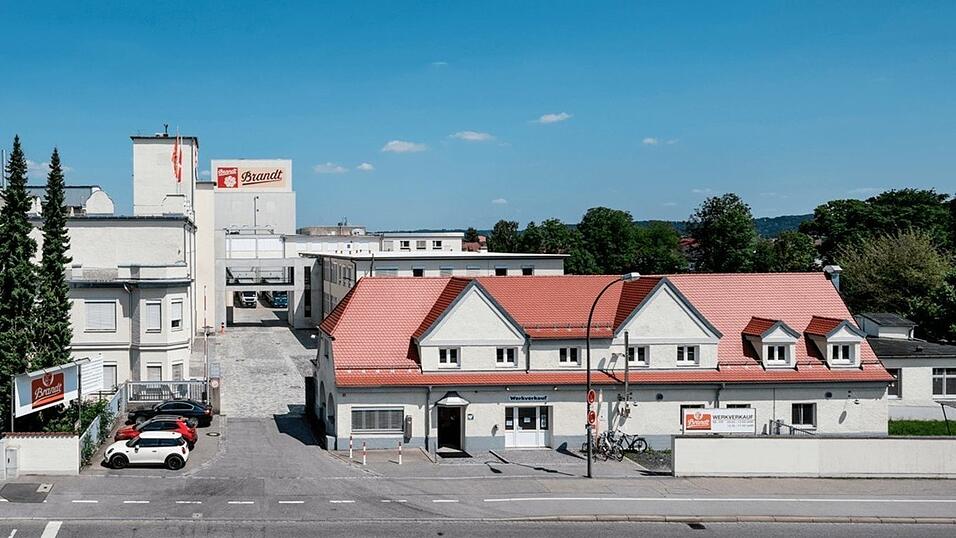 Die Brandt Gruppe bekennt sich zu ihrem Landshuter Standort und will mit einem umfangreichen Ma&szlig;nahmenpaket auf die schwierige Marktsituation reagieren.
