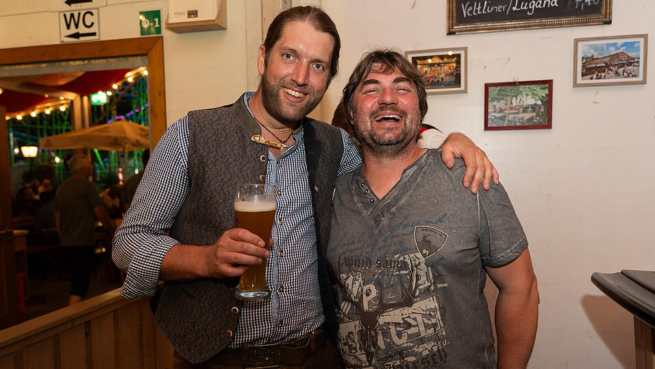 Die Partybilder vom Donnerstag, 17. August 2023, aus dem Festzelt Greindl. Die Partybilder vom Donnerstag, 17. August 2023, aus dem Festzelt Greindl.