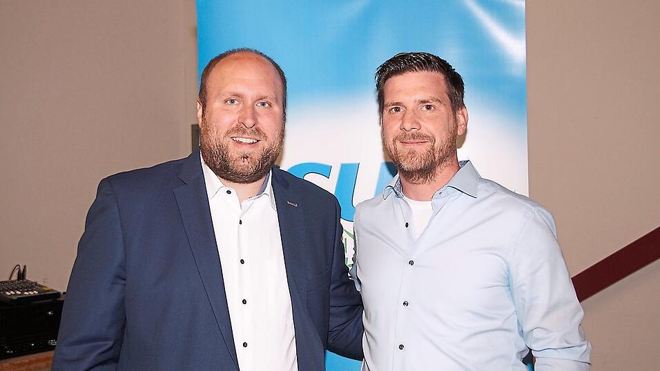 Dominik Schindlbeck (rechts) setzte sich in der Abstimmung gegen Fabian Kaptein durch.