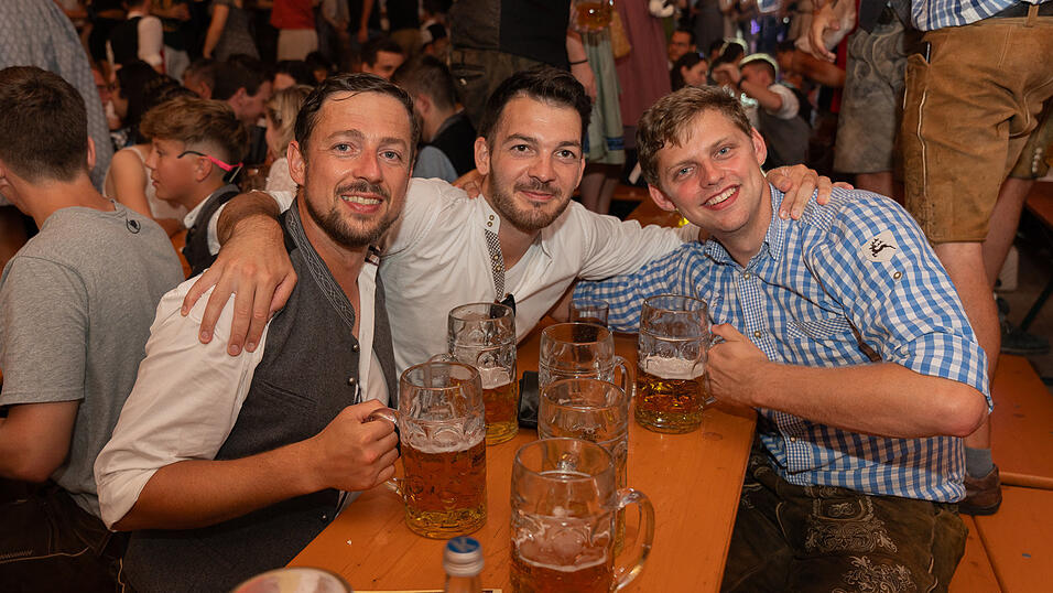 Die Partybilder vom Samstag, 19. August 2023, aus dem Festzelt Greindl. Die Partybilder vom Samstag, 19. August 2023, aus dem Festzelt Greindl.