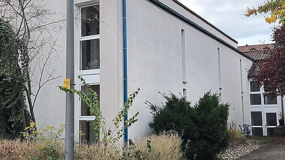 Das ehemalige Jugendwohnheim Don Bosco soll zur Grundschule umgebaut werden. Das ehemalige Jugendwohnheim Don Bosco soll zur Grundschule umgebaut werden.