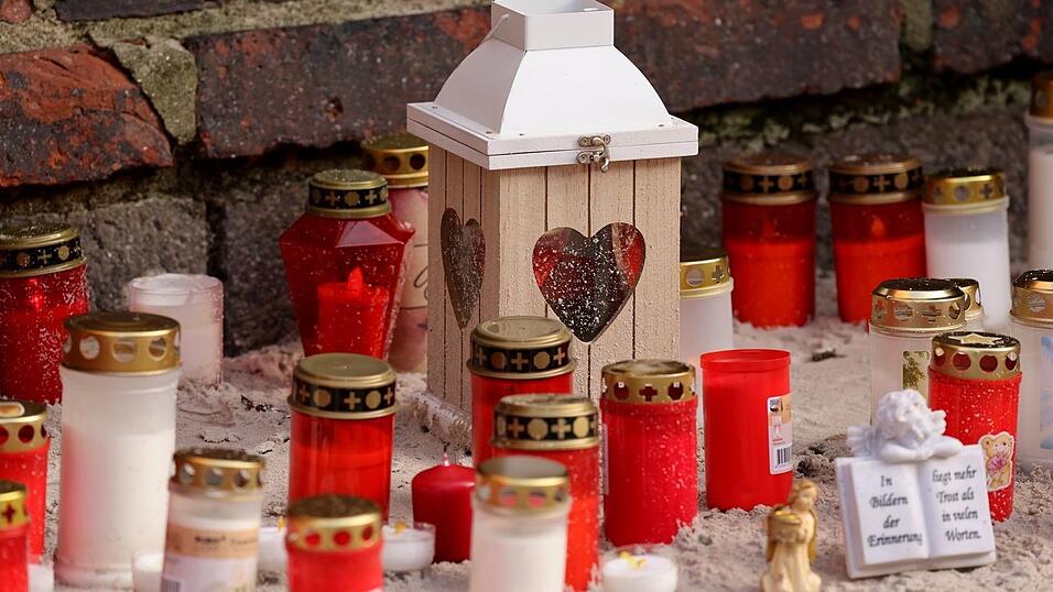 Der gewaltsame Tod des Grundsch&uuml;lers Fabian sorgte f&uuml;r Trauer und Fassungslosigkeit. (Archivbild)