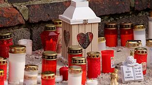 Der gewaltsame Tod des Grundsch&uuml;lers Fabian sorgte f&uuml;r Trauer und Fassungslosigkeit. (Archivbild)