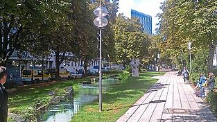 So hatte sich der Verein Green City vor ein paar Jahren die durch die Altstadt verlaufende Herzog-Wilhelm-Straße vorgestellt, wenn dort der Bach wieder fließen würde.