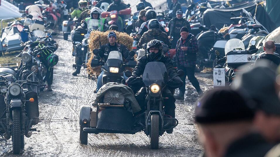 Das Elefantentreffen geht einmal im Jahr in Thurmansbang &uuml;ber die B&uuml;hne.