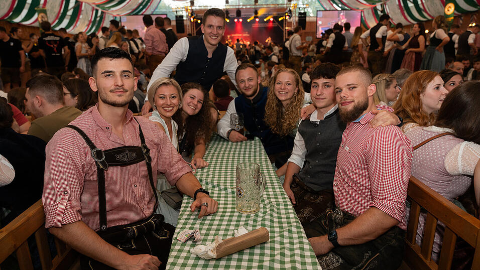 Die Partybilder vom Freitag, 18. August 2023, aus dem Festzelt Weckmann.