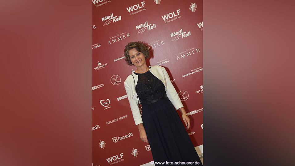 Die Metzgerzunft hat am Samstagabend in die Joseph-von-Fraunhofer-Halle eingeladen. Die Metzgerzunft hat am Samstagabend in die Joseph-von-Fraunhofer-Halle eingeladen.