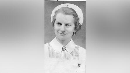 Die Krankenschwester Else Sturm (1911-2003) war eine der wenigen Frauen in Landau, die in den 1930er-Jahren bereits einen Führerschein hatten. Seit 1937 fuhr sie den Sanka.