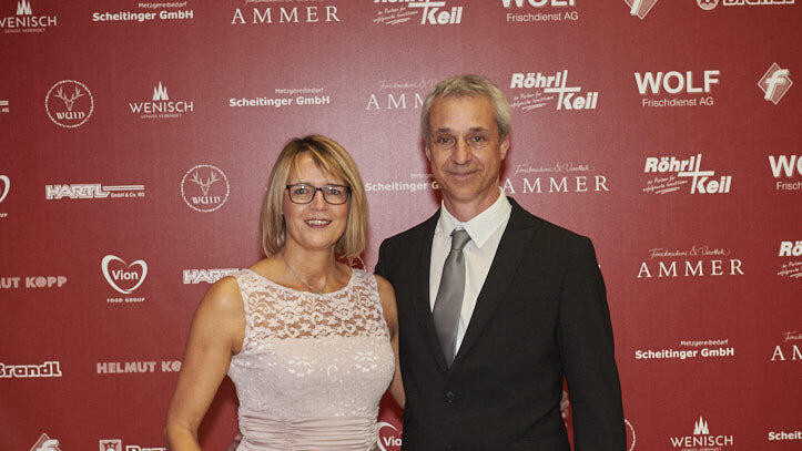 Die Metzgerzunft hat am Samstagabend in die Joseph-von-Fraunhofer-Halle eingeladen. Die Metzgerzunft hat am Samstagabend in die Joseph-von-Fraunhofer-Halle eingeladen.