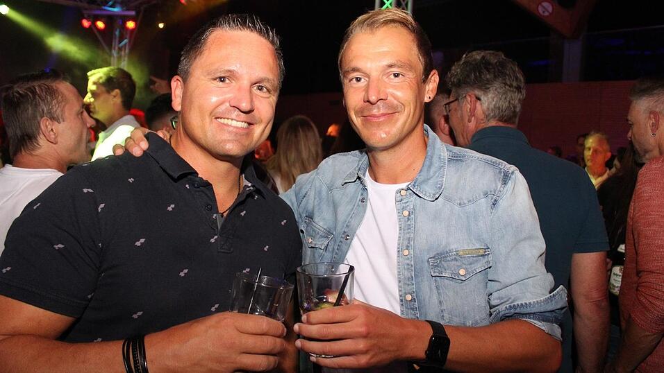 Auf der Eskara &Uuml;30-Party in Essenbach war wieder viel los.