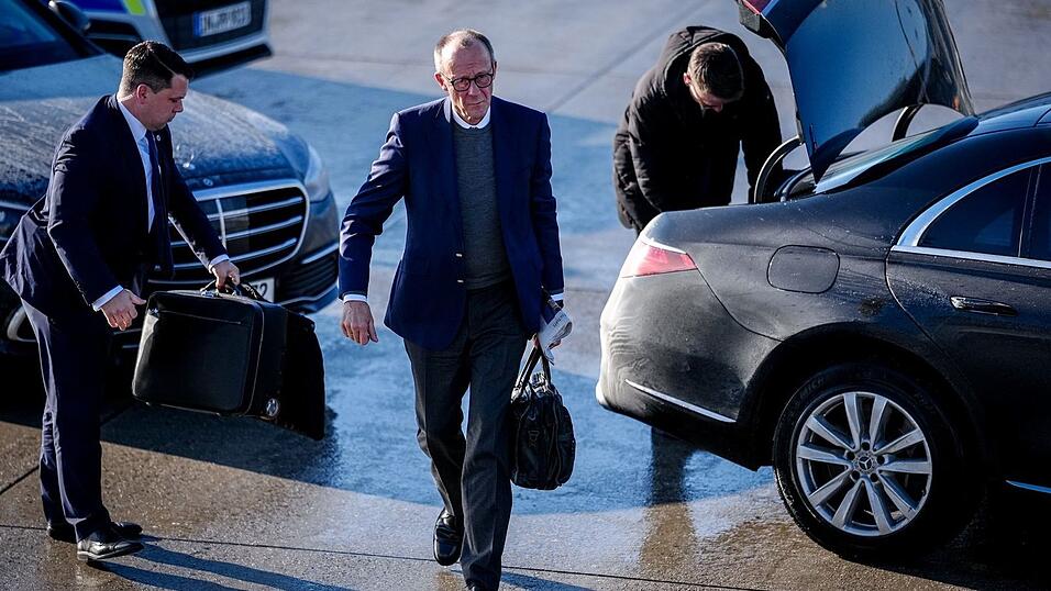 Begleitet wird der Kanzler von einer Wirtschaftsdelegation. Begleitet wird der Kanzler von einer Wirtschaftsdelegation.