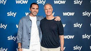 Der ehemalige Formel-1-Pilot Ralf Schumacher (50, rechts) und sein Partner &Eacute;tienne Bousquet-Cassagne (36) heiraten und lassen sich dabei von der Kamera begleiten.